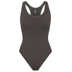 Skims utility sport scoop bodysuit